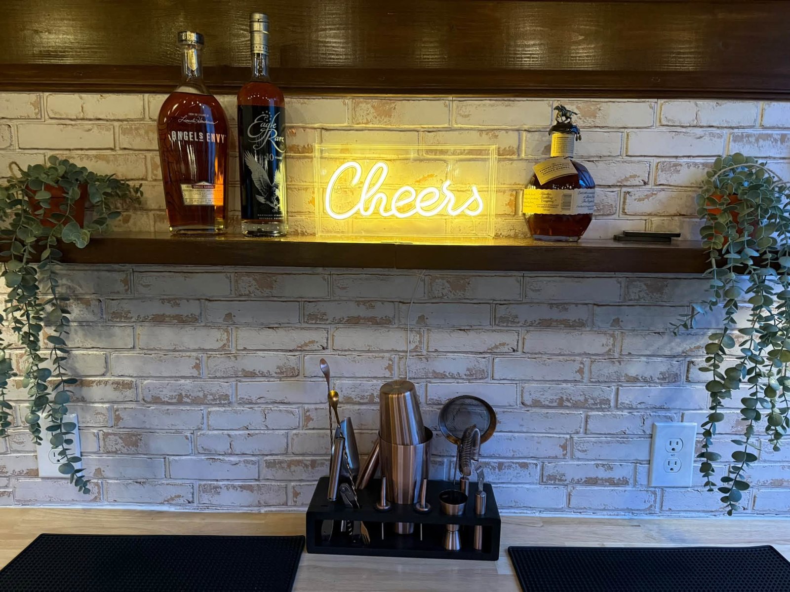 Behind the Bar - Giddy Up & Pour Mobile Bar